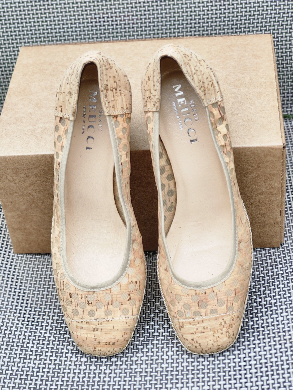 Sesto Meucci Beige Cork Italian Low Wedge Pump 8N Narrow